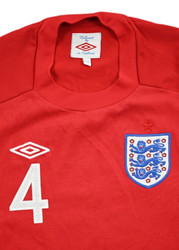 2010-11 ENGLAND *GERRARD* KOSZULKA M. BOYS