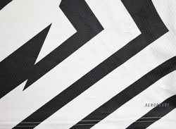 2020-21 MANCHESTER UNITED *B. FERNANDES* SHIRT XL. BOYS