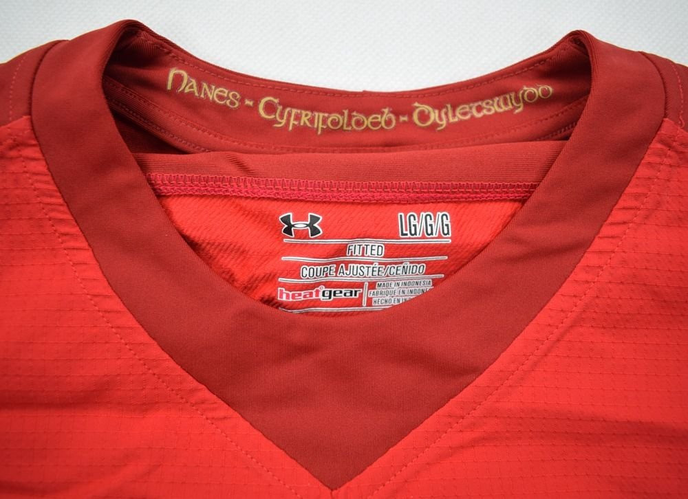 WALES RUGBY UNDER ARMOUR SHIRT L