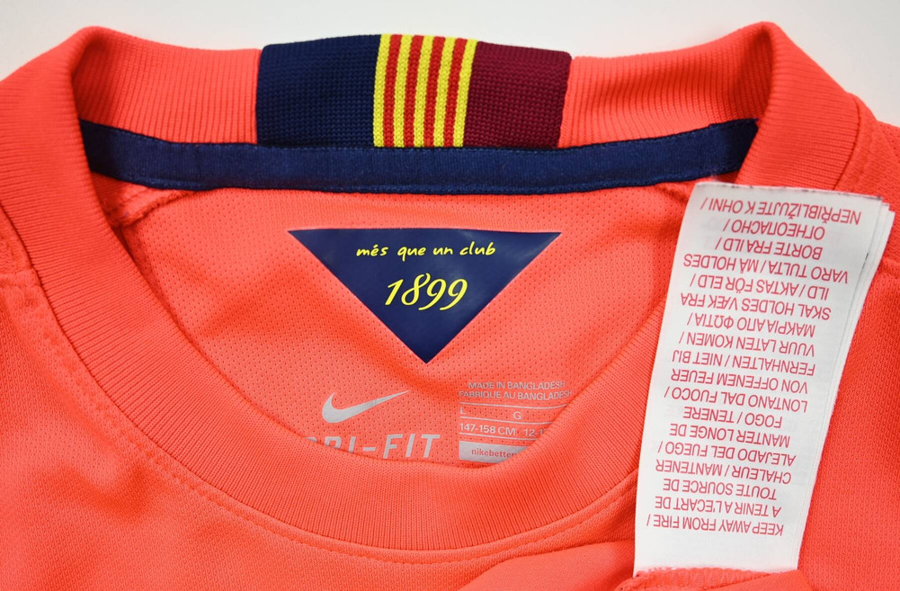 2014-15 FC BARCELONA *SUAREZ* KOMPLET L. BOYS