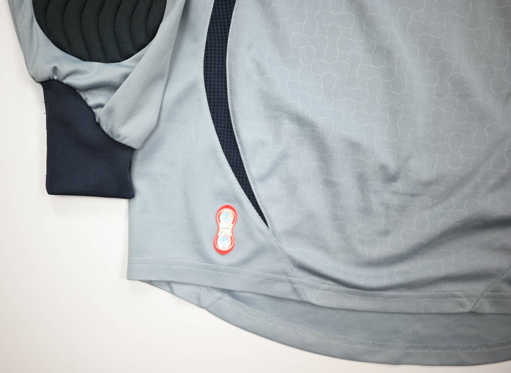 2010-11 BAYERN MUNCHEN LONGSLEEVE XL. BOYS 