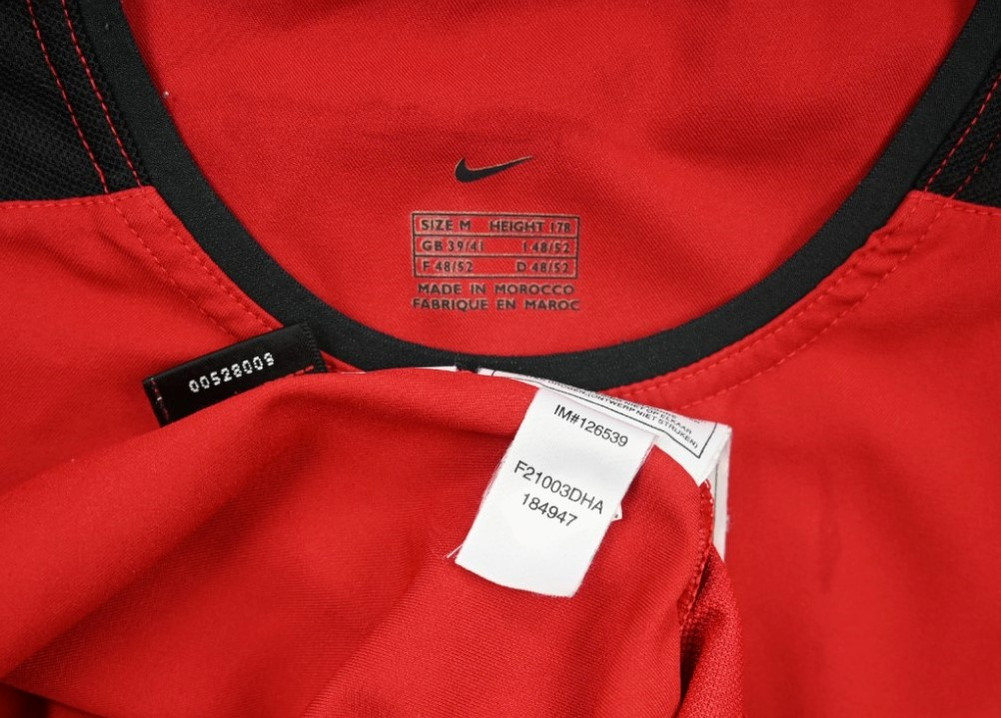 2002-04 MANCHESTER UNITED SHIRT M