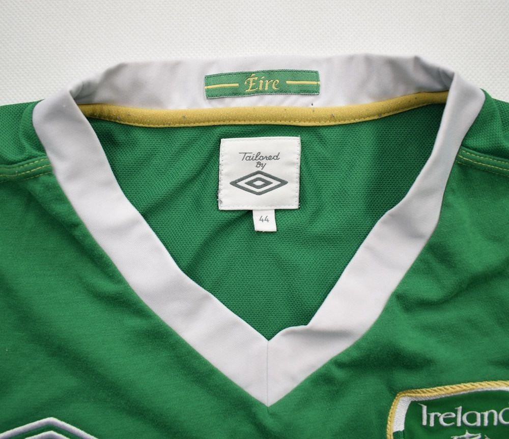 2010-12 IRELAND SHIRT 44