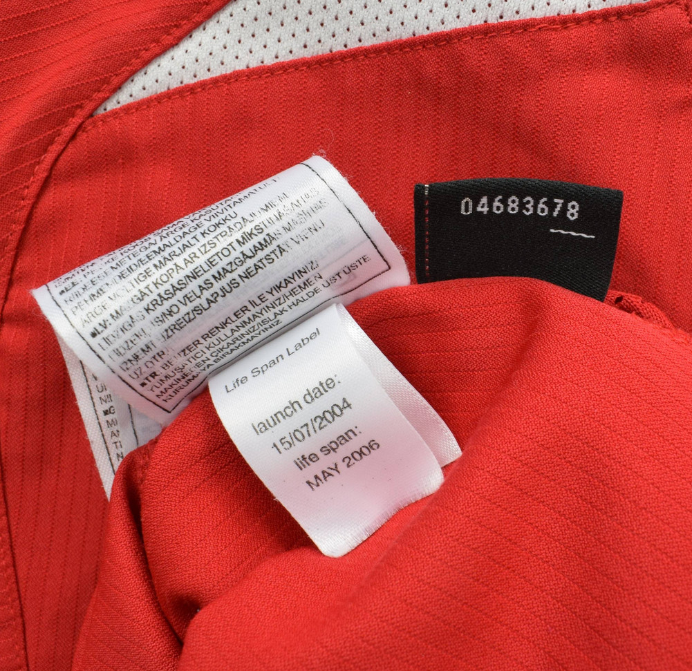 2004-06 MANCHESTER UNITED WOMAN S