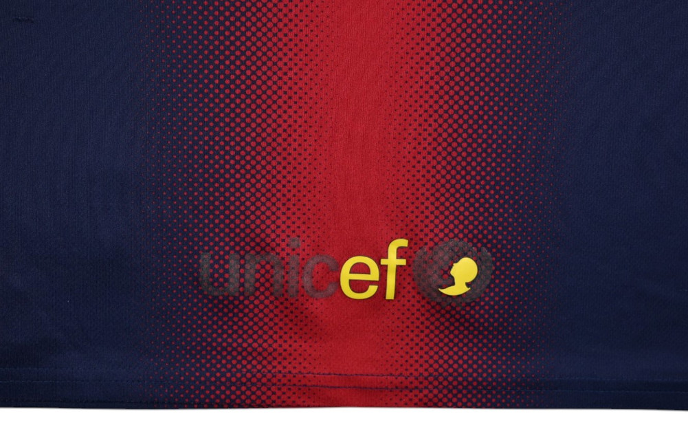 2012-13 BARCELONA SHIRT XS. BOYS