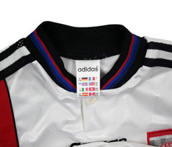 1996-98 BAYERN MUNCHEN SHIRT XL. BOYS