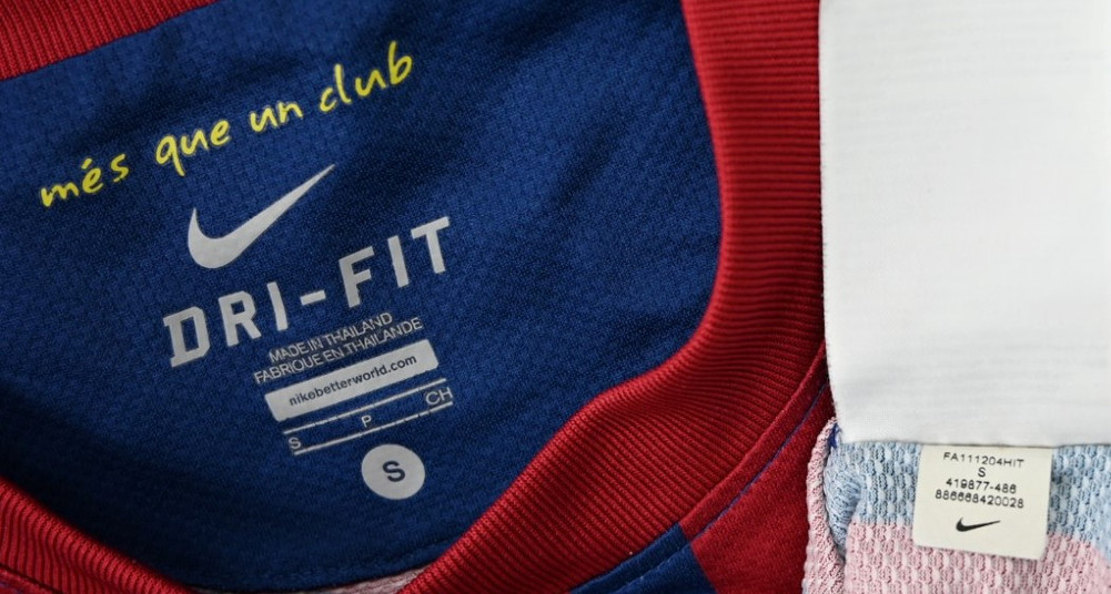 2011-12 BARCELONA *XAVI* SHIRT S