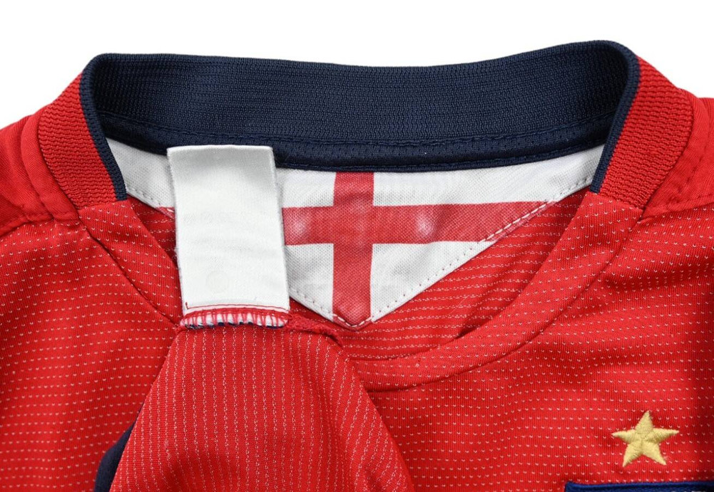 2004-06 ENGLAND SHIRT XL. BOYS