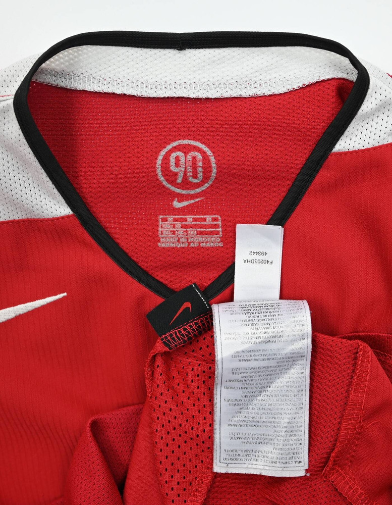 2004-06 MANCHESTER UNITED SHIRT M. BOYS