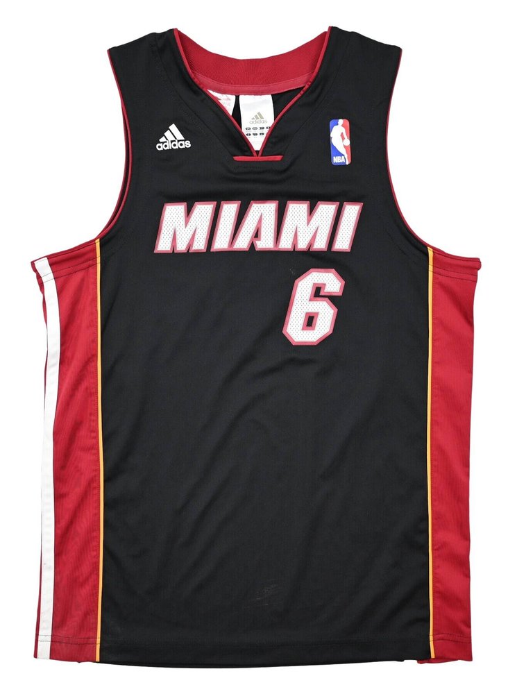 MIAMI HEAT NBA *JAMES* SHIRT XXL. BOYS