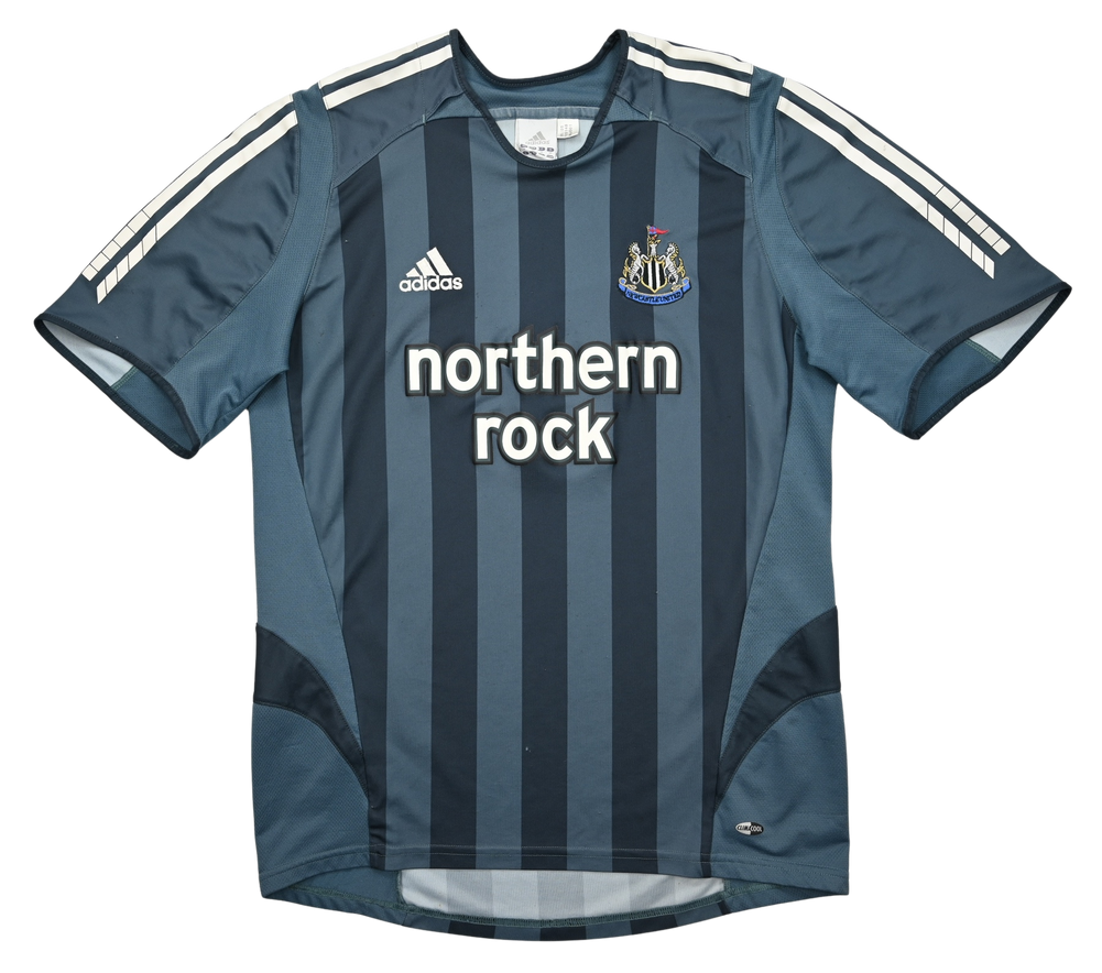 2005-06 NEWCASTLE UNITED SHIRT M