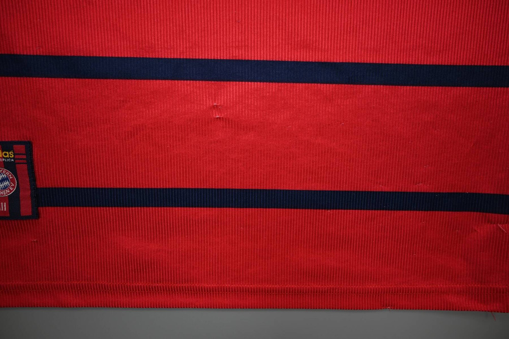 1998-00 BAYERN MUNICH SHIRT L. BOYS