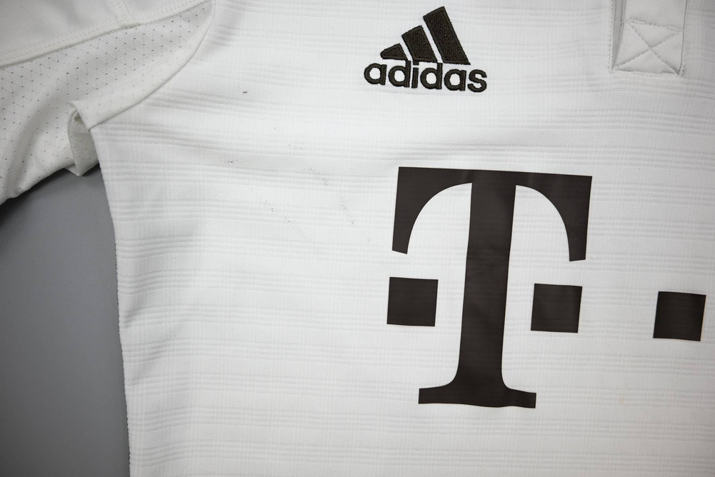 2013-14 BAYERN MUNCHEN SHIRT L. BOYS