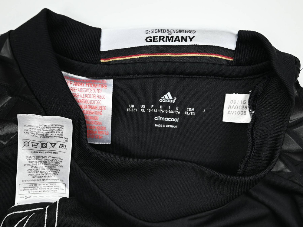 2016-17 GERMANY LONGSLEEVE XL. BOYS