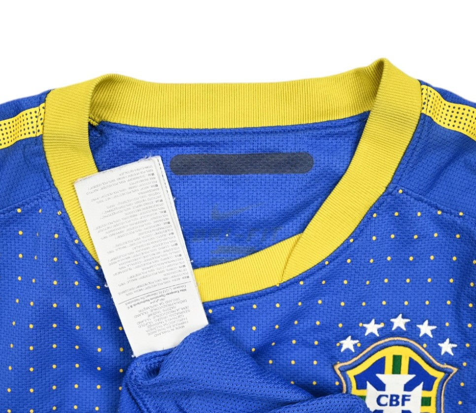 2010-11 BRAZIL SHIRT M