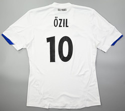 2010-11 REAL MADRID *OZIL* SHIRT L