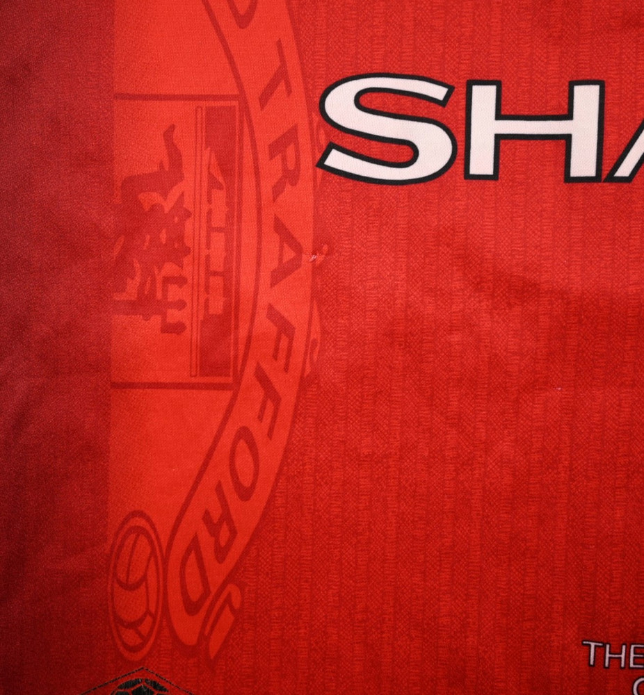 1996-98 MANCHESTER UNITED *CANTONA* SHIRT M