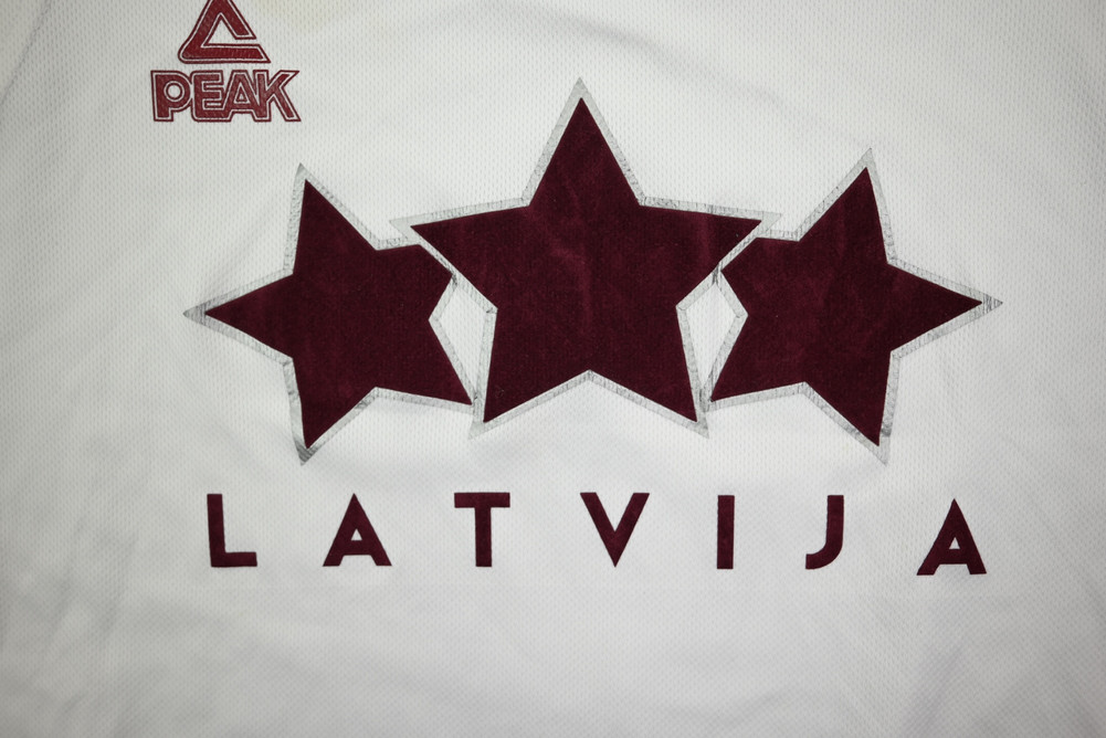 LATVIA BASKETBALL *PORZINGIS * KOSZULKA S