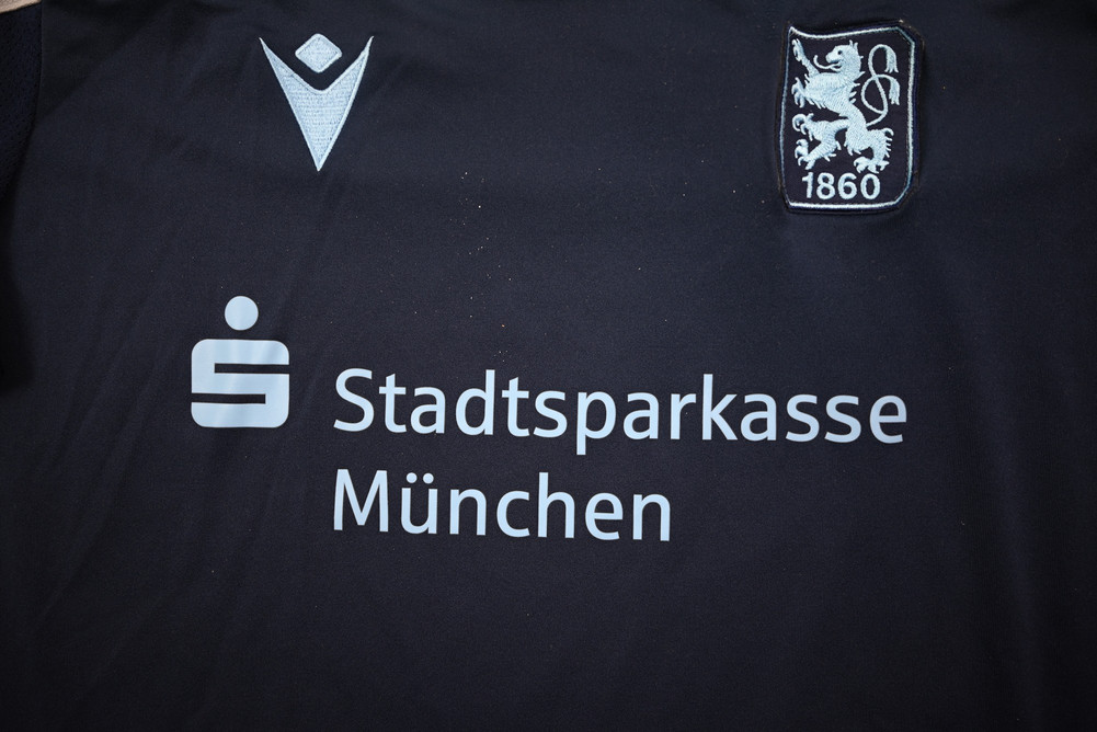 TSV 1860 MUNCHEN SHIRT M