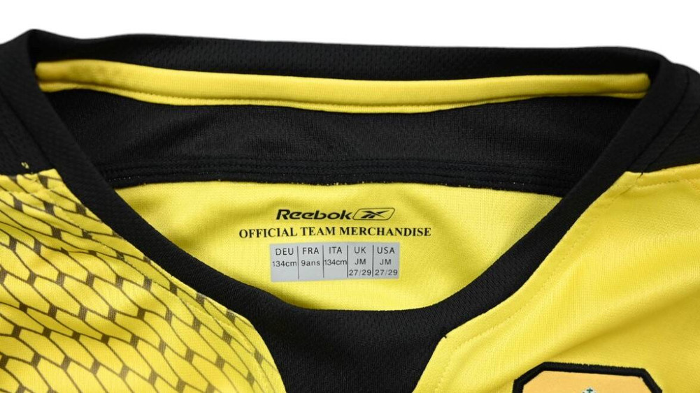 2004-06 LIVERPOOL KOSZULKA S. BOYS