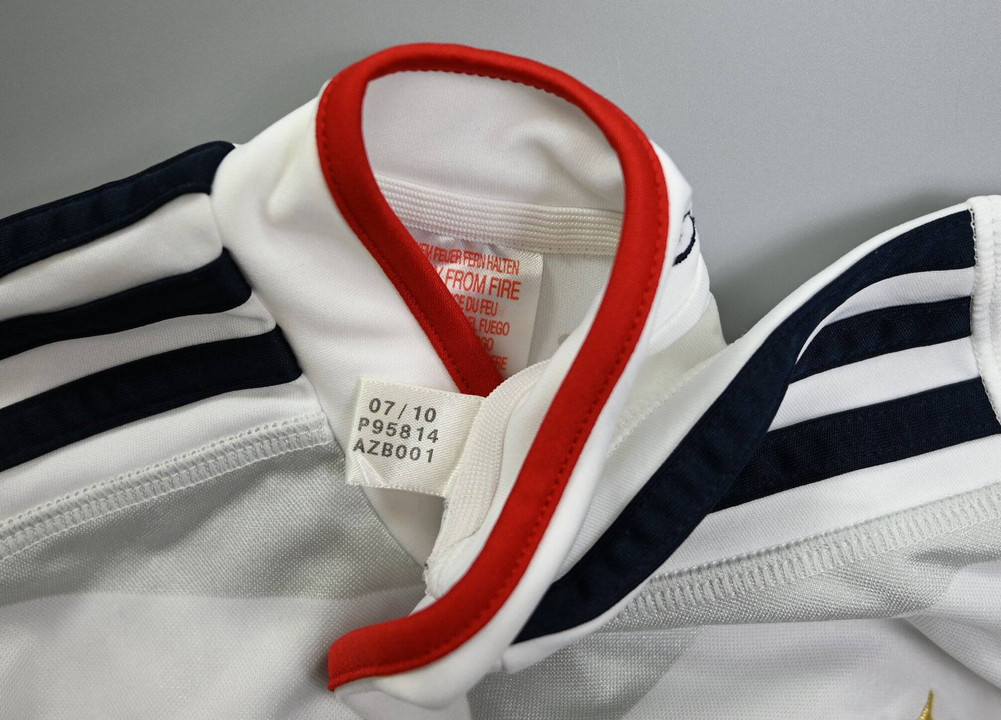 2010-11 BAYERN MUNCHEN *MULLER* SHIRT S. BOYS