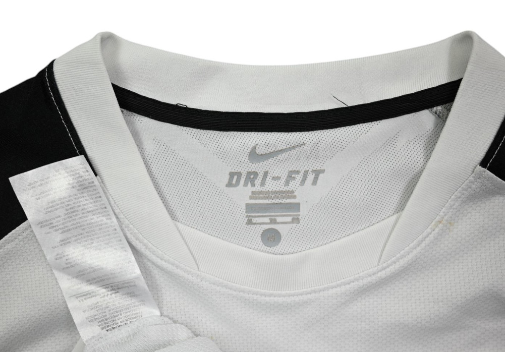 2010-12 MANCHESTER UNITED *CHICHARITO* SHIRT M