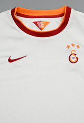 2014-15 GALATASARAY SHIRT XL. BOYS