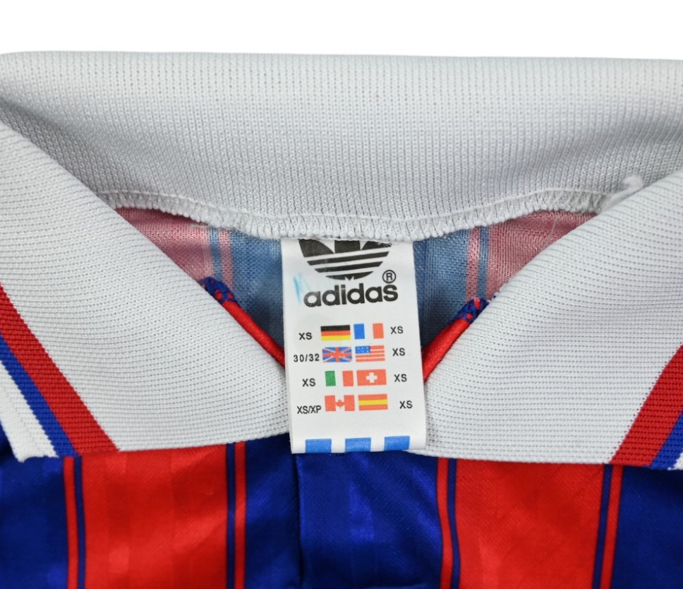 1995-97 BAYERN MUNCHEN *KLINSMANN* SHIRT XS. BOYS