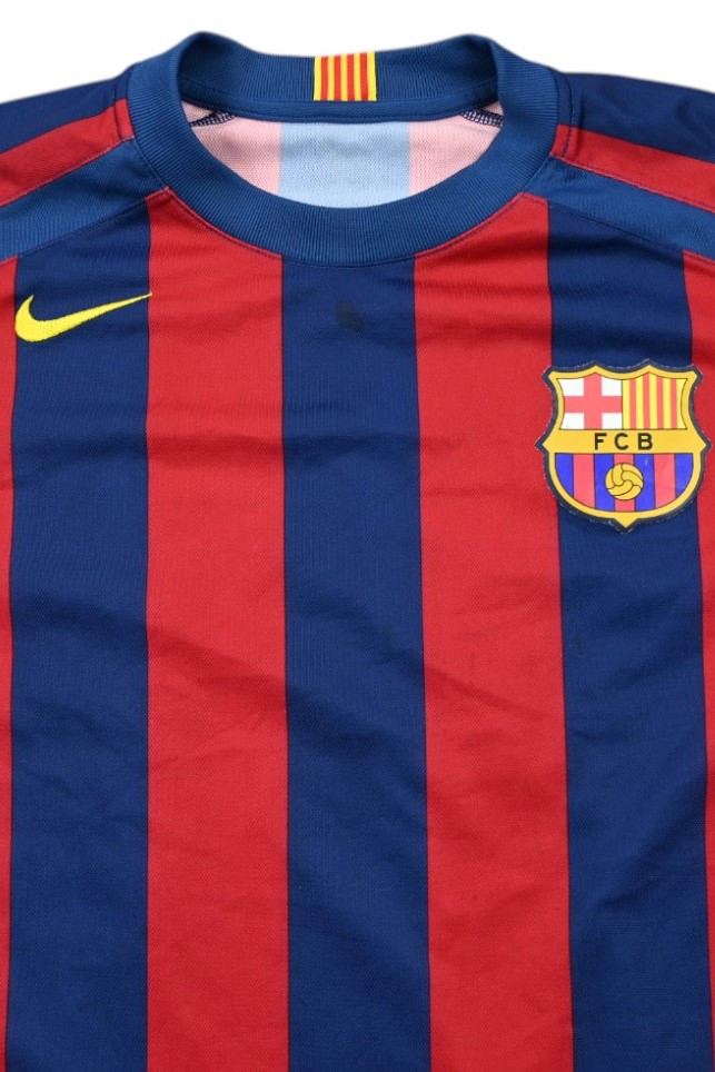 2005-06 BARCELONA *RONALDINHO* SHIRT S