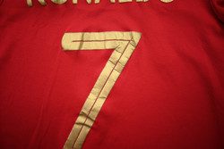 2018-19 PORTUGAL *RONALDO* SHIRT XL. BOYS