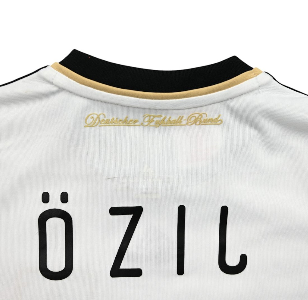 2010-11 GERMANY *OZIL* SHIRT XS. BOYS