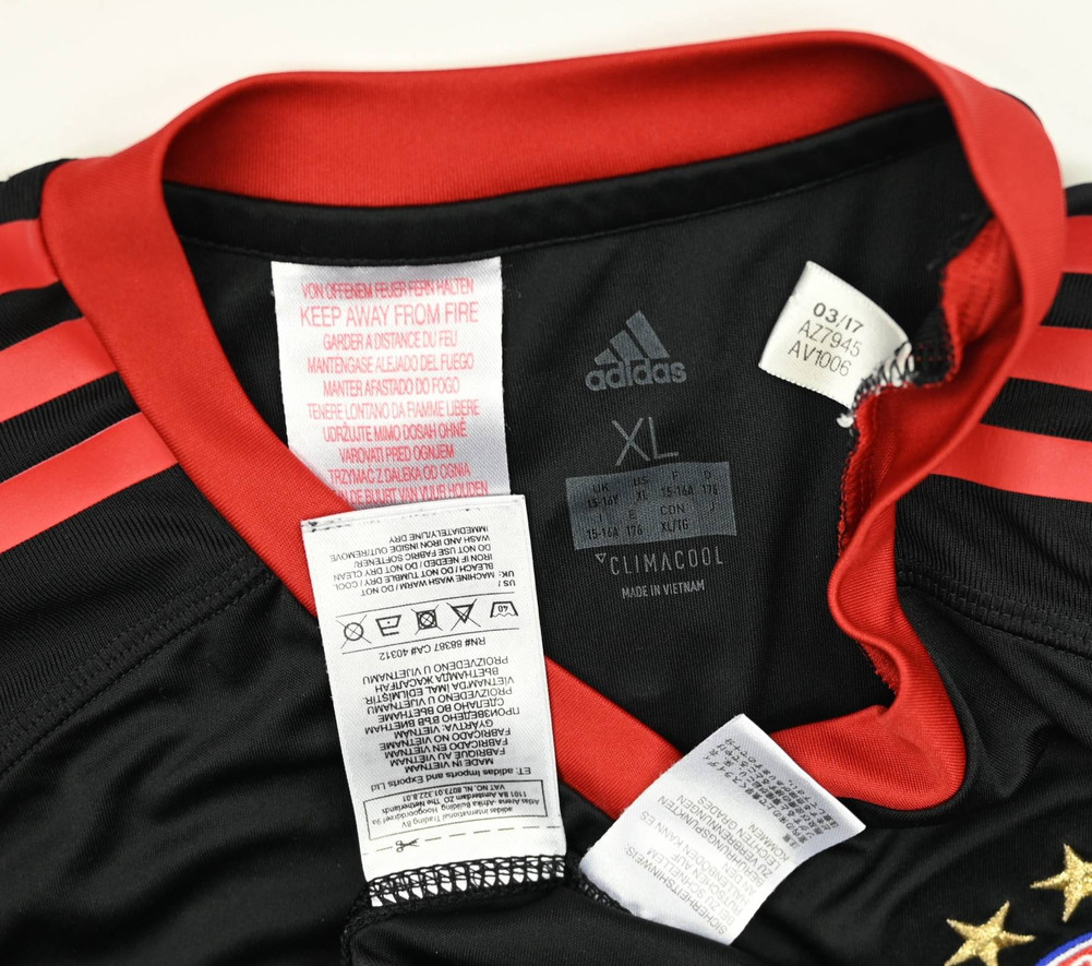 2017-18 BAYERN MUNCHEN LONGSLEEVE XL.  BOYS