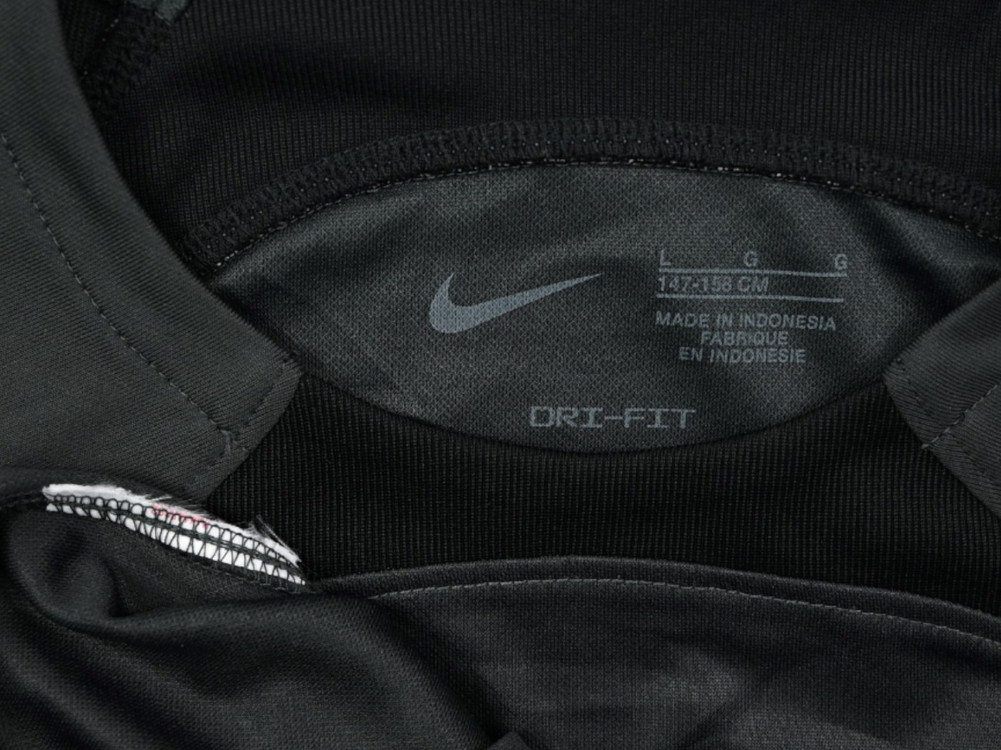 2022-23 WOLFSBURG LONGSLEEVE SHIRT L. BOYS