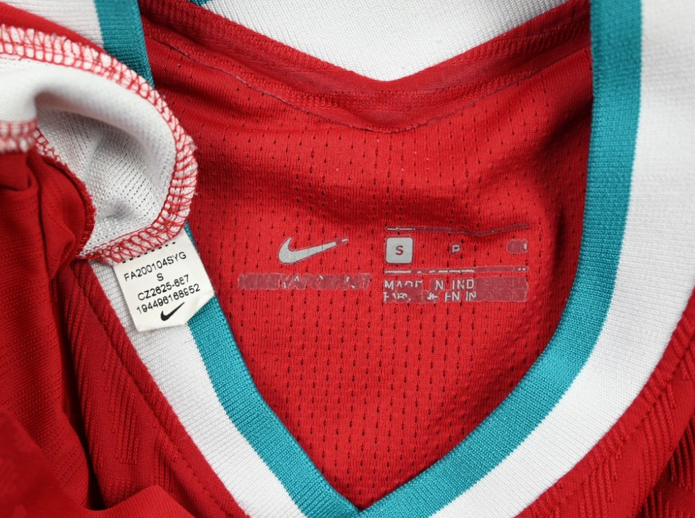 2020-21 LIVERPOOL PLAYER ISSUE SHIRT S