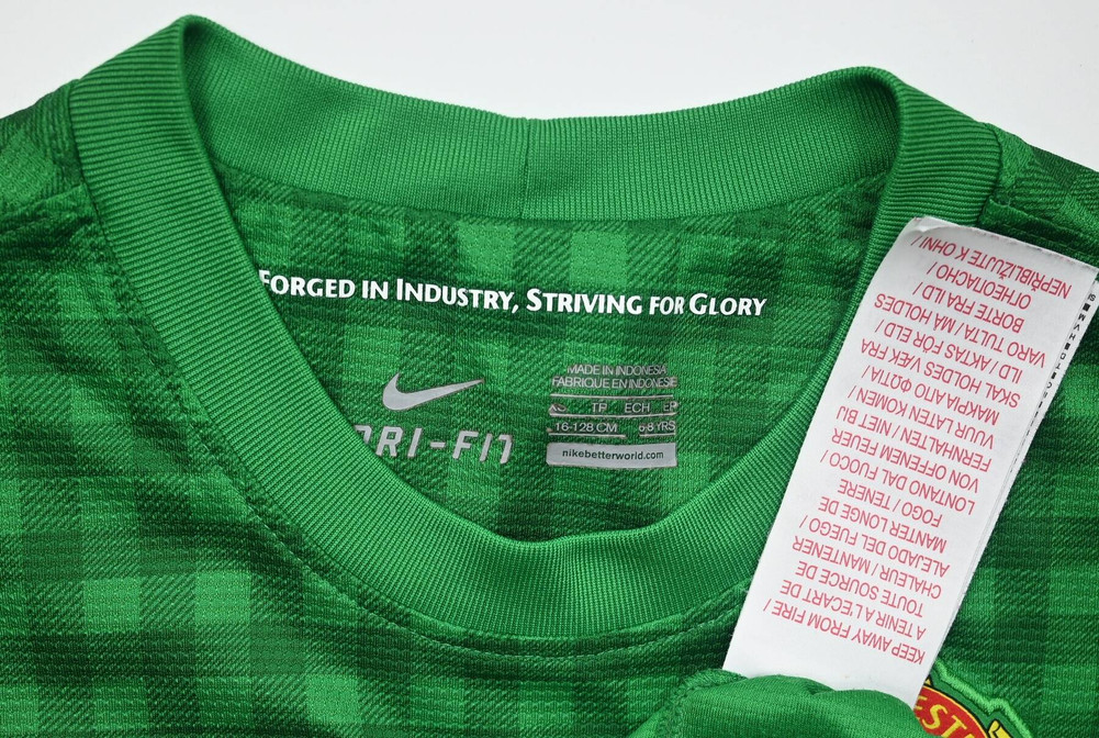 2012-13 MANCHESTER UNITED LONGSLEEVE XS. BOYS