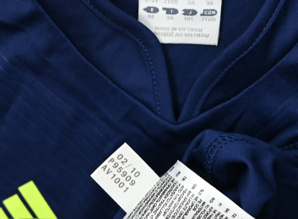 2010-11 AJAX AMSTERDAM SHIRT XS. BOYS