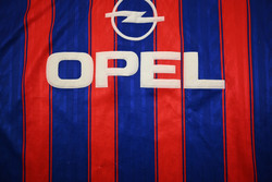 1995-97 BAYERN MUNCHEN SHIRT XL
