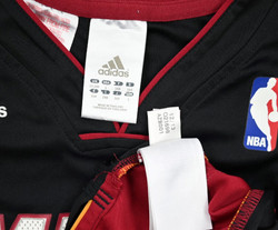 MIAMI HEAT NBA *JAMES* SHIRT L. BOYS
