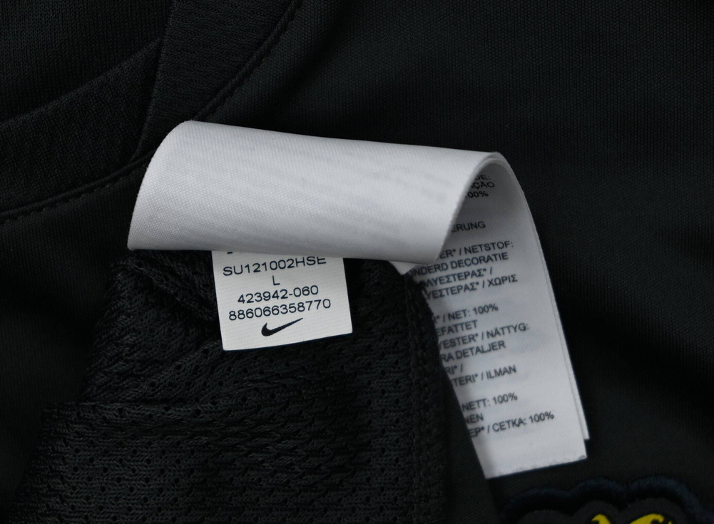 MANCHESTER UNITED SHIRT L