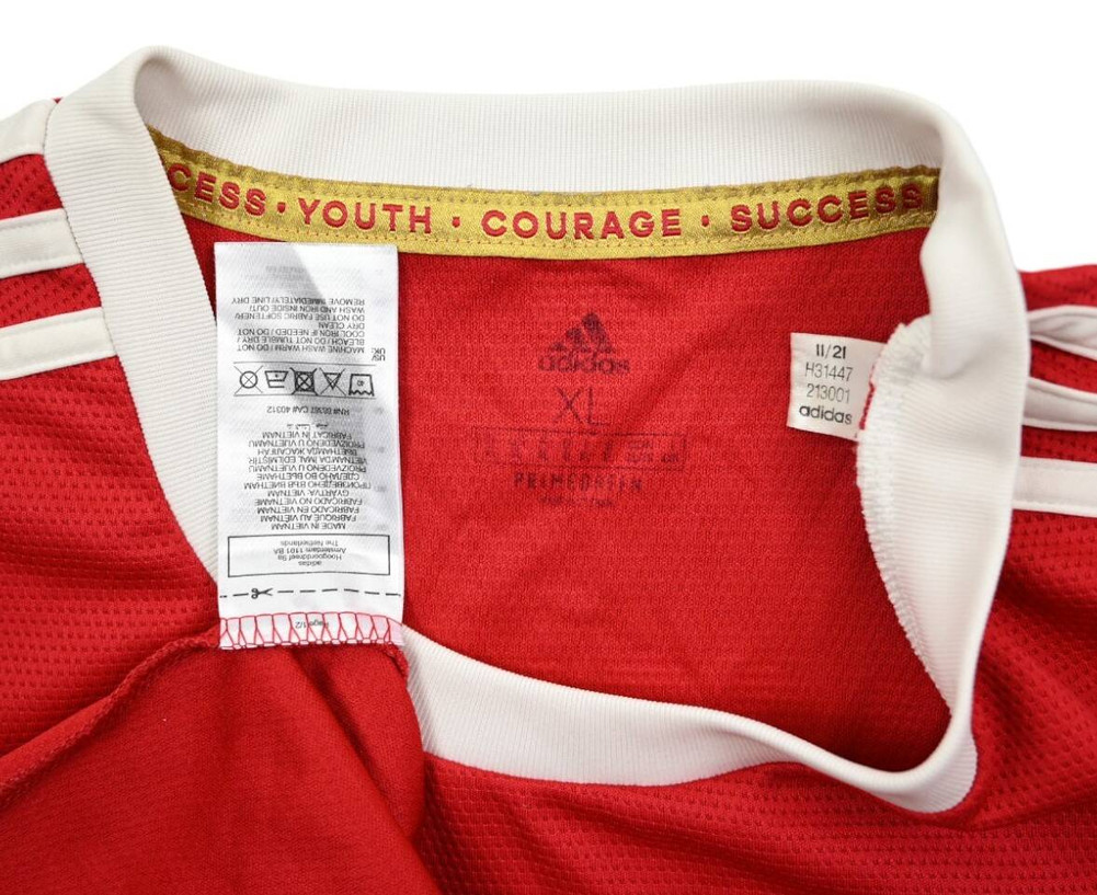 2021-22 MANCHESTER UNITED *CASEMIRO* SHIRT XL