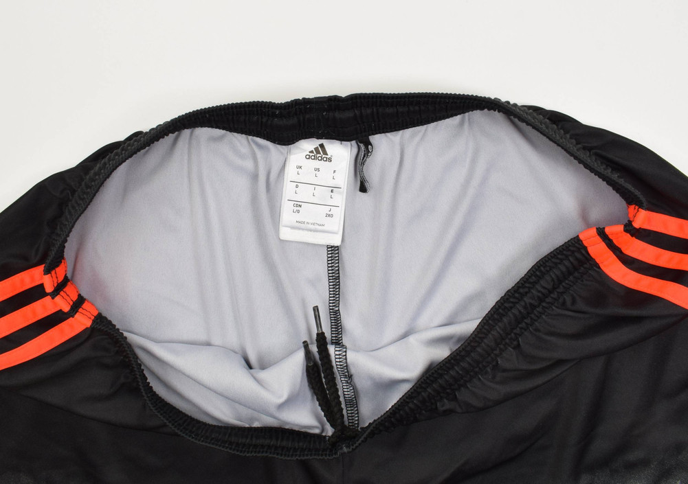 MANCHESTER UNITED SHORTS L