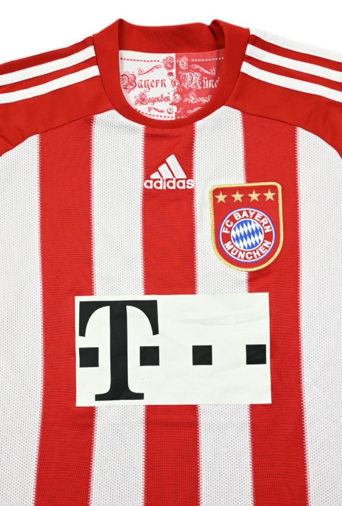 2010-11 BAYERN MUNCHEN SHIRT XL. BOYS