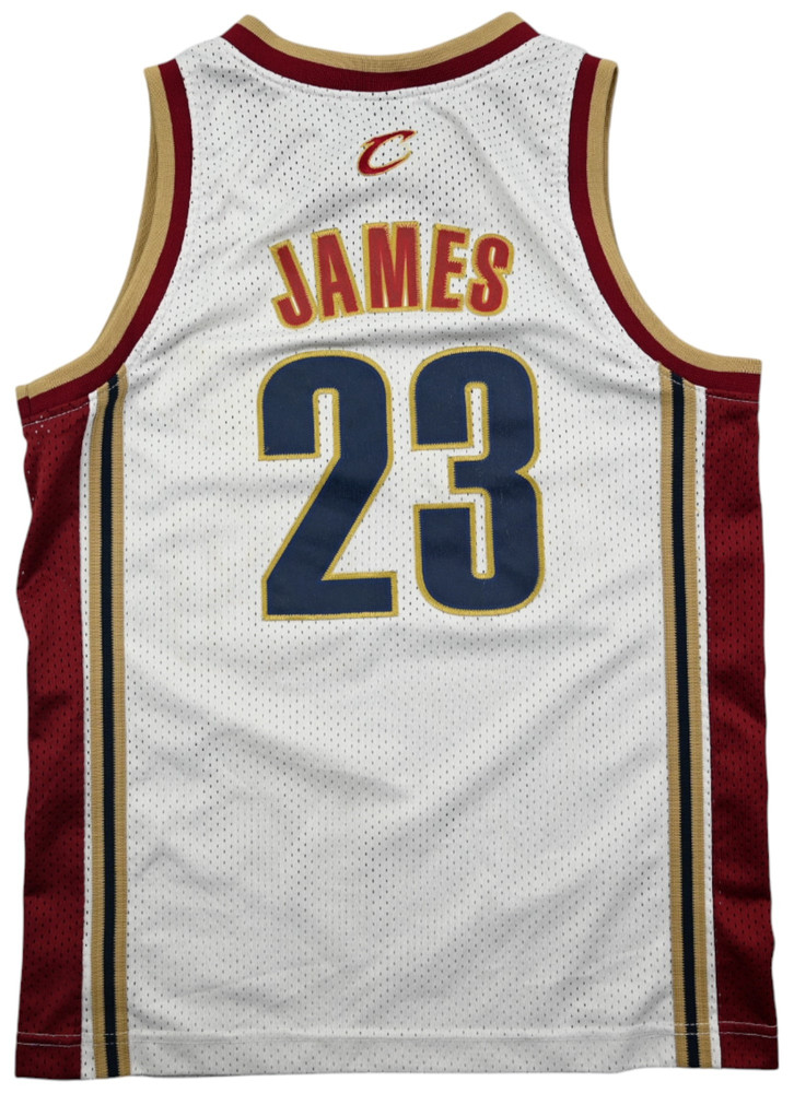 CLEVELAND CAVALIERS *JAMES* NBA SHIRT M. BOYS