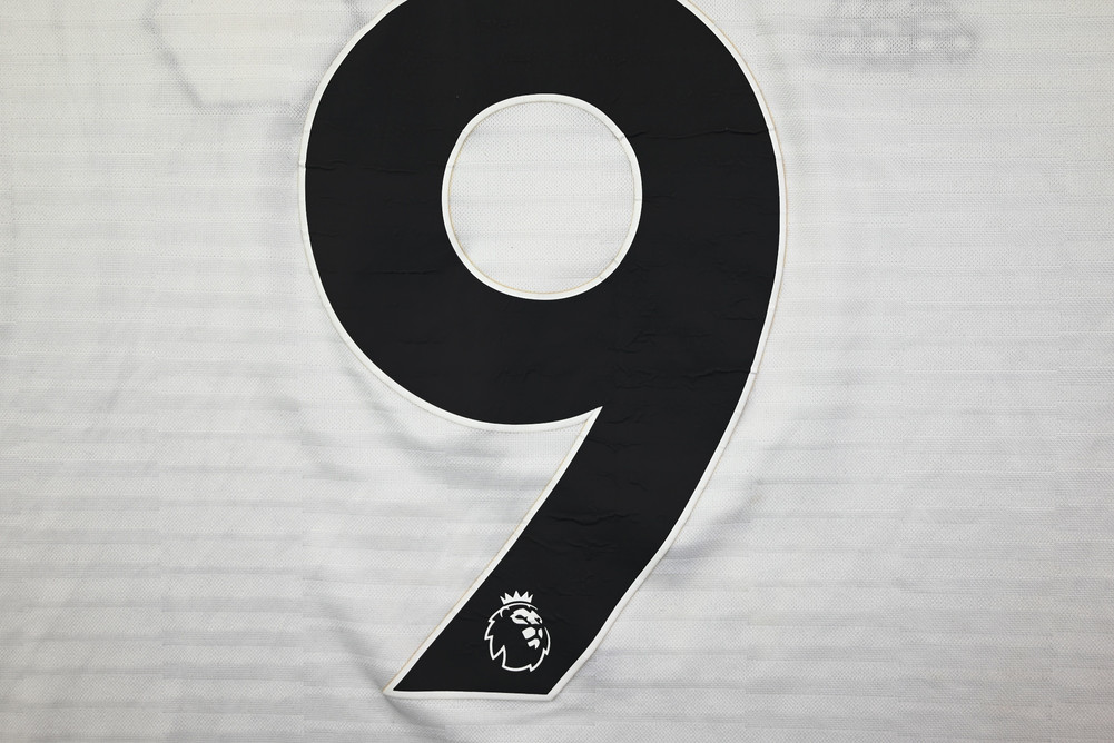 2018-19 WOLVERHAMPTON *RAUL* SHIRT M