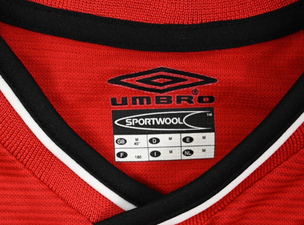 2000-02 MANCHESTER UNITED *BECKHAM* SHIRT M