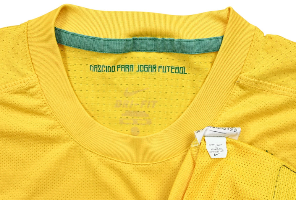 2011-12 BRAZIL SHIRT XL. BOYS 