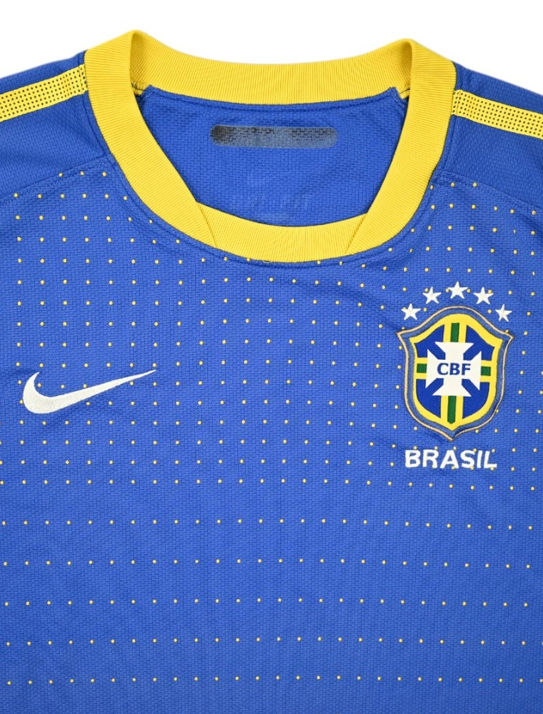 2010-11 BRAZIL SHIRT L