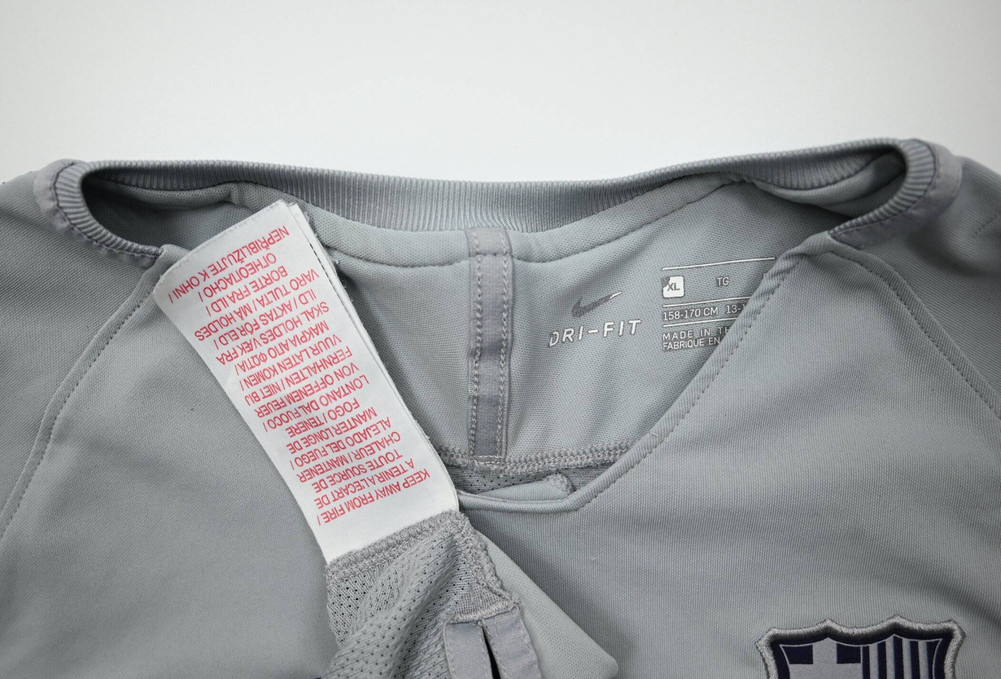 FC BARCELONA SHIRT XL. BOYS