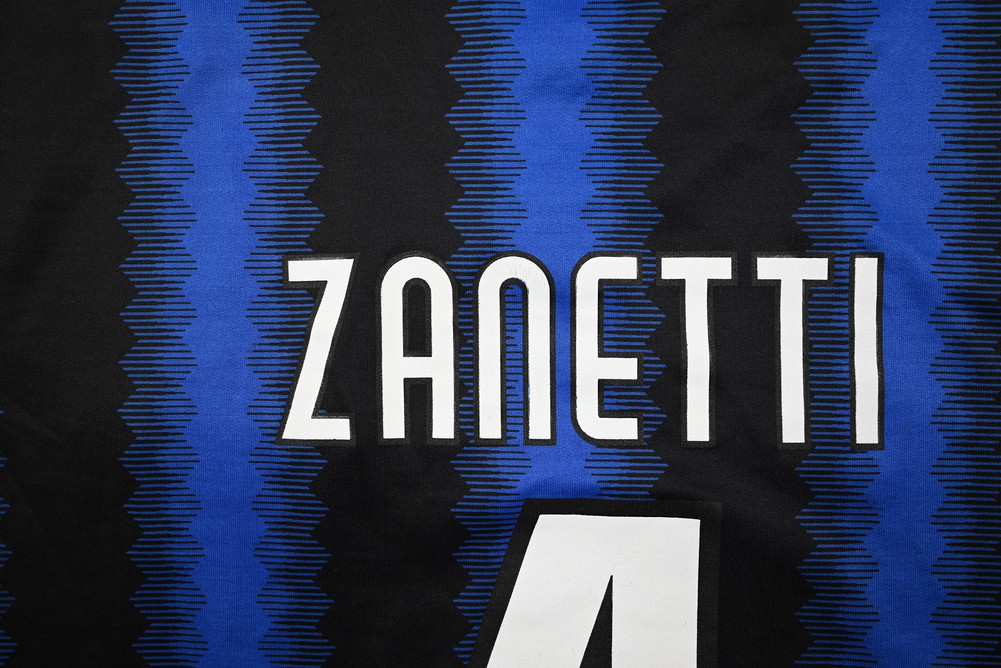 2010-11 INTER MILAN *ZANETTI* SHIRT M
