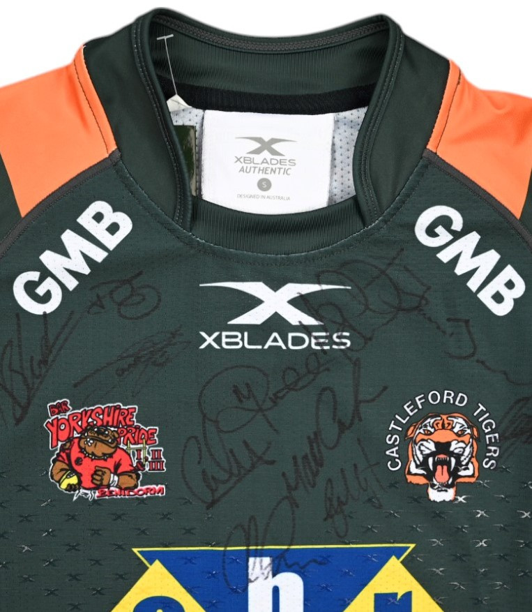 CASTLEFORD TIGERS RUGBY SHIRT S